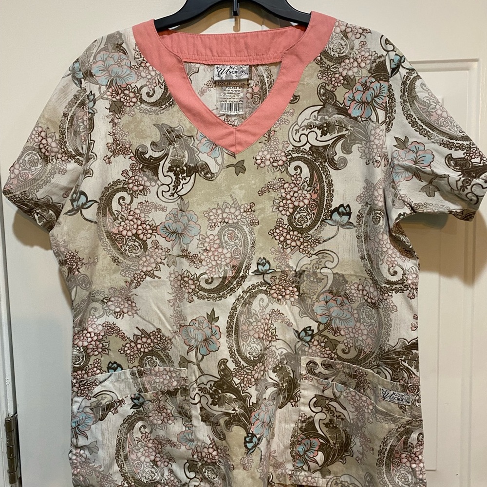UA Scrub Top